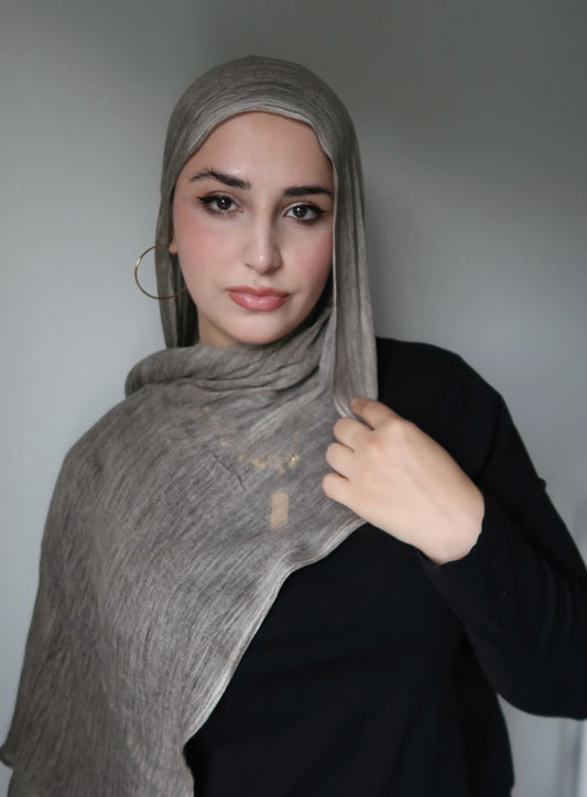 Ash Grey Wavy Modal