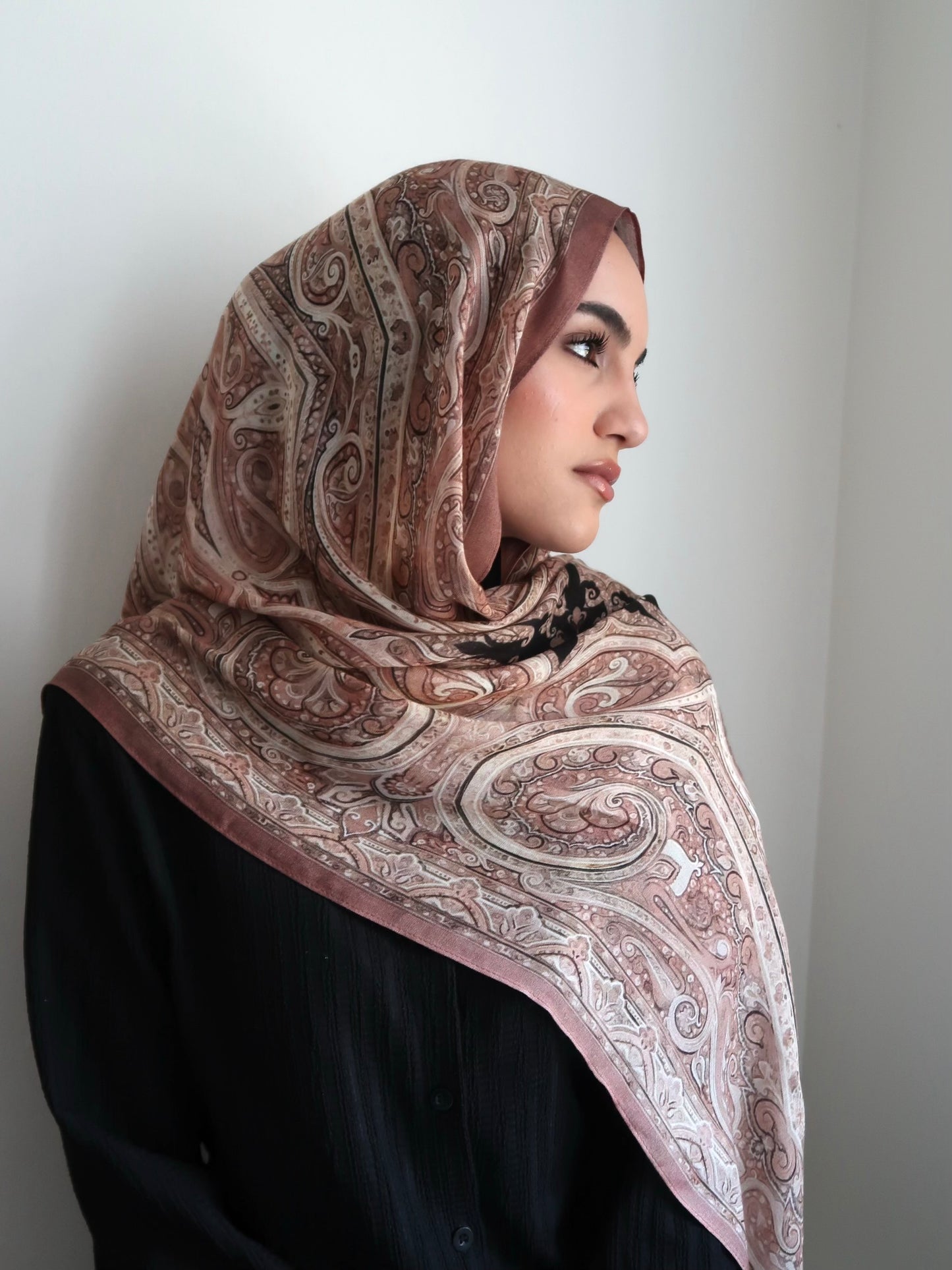 Neutral Paisley